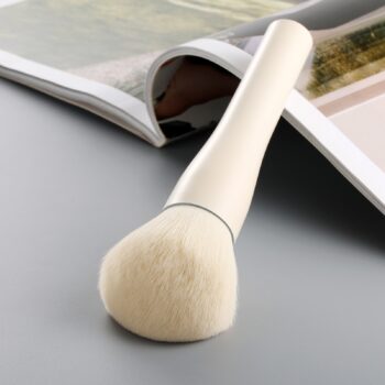 Makeup Brush / Powder Brush