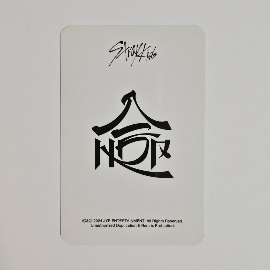 (Soundwave POB) Stray Kids – SKZHOP HIPTAPE ‘合 (HOP)’