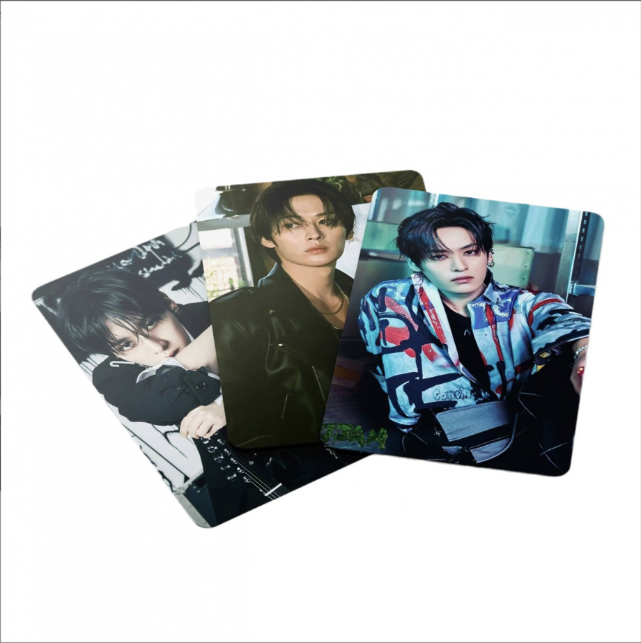 STRAY KIDS LEE KNOW LOMO 009