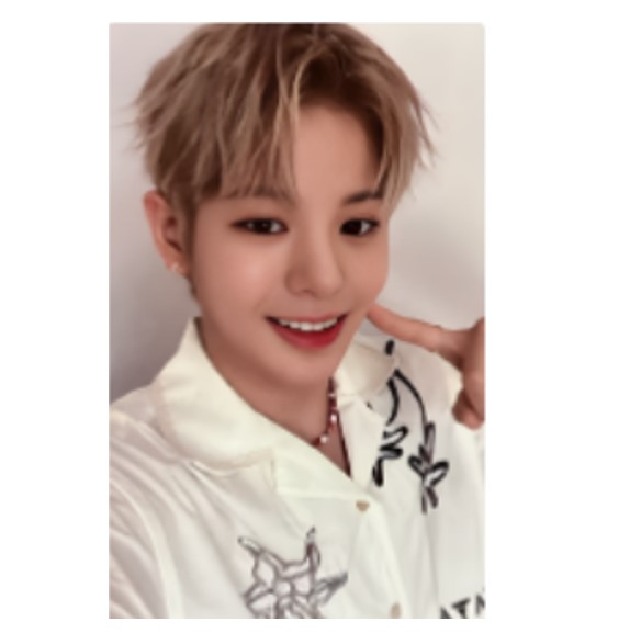 [By Cherrybread Mart] Evnne Target:Me – Mun Junghyun (V ver)