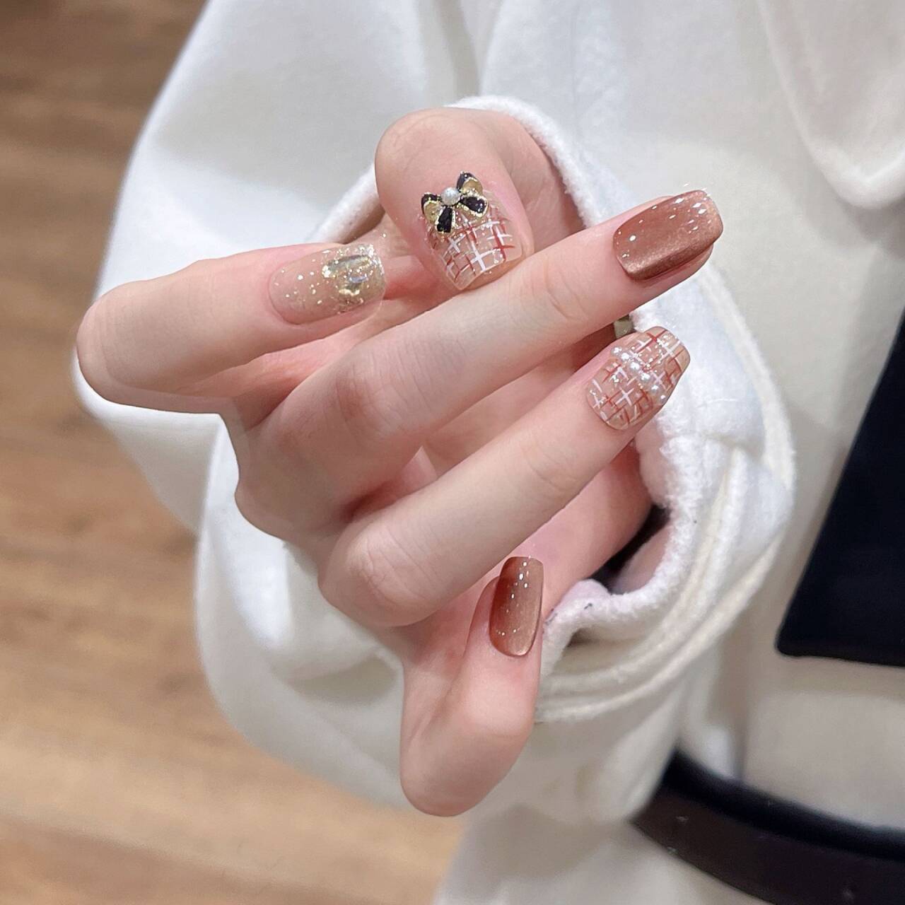 Tweed Elegance Press-On Nails
