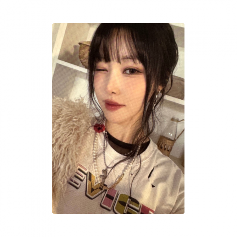[By Cherrybread Mart] Gfriend Season of Memories – Yuju (Photobook ver)