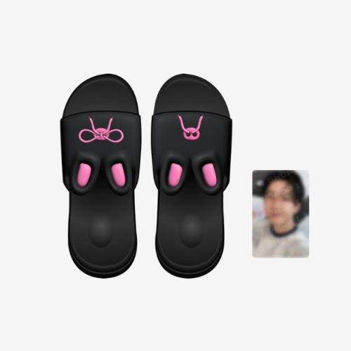 [PRE-ORDER] Stray Kids [dominATE : celebrATE] Merch (DWAEKKI SLIDES by Changbin)